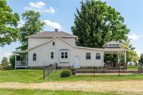 Exterior - 292 W Jackson Rd, Springfield, OH 45502 photo 8 of 18