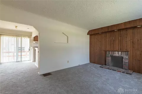 2615 Delmonte Ave, Kettering, OH 45419 photo 4