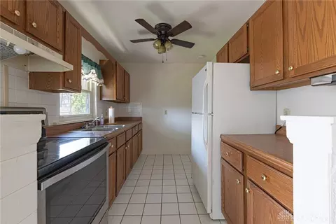 2615 Delmonte Ave, Kettering, OH 45419 photo 9