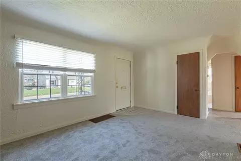 2615 Delmonte Ave, Kettering, OH 45419 photo 3