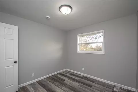 311 E South St, Gratis, OH 45330 photo 12