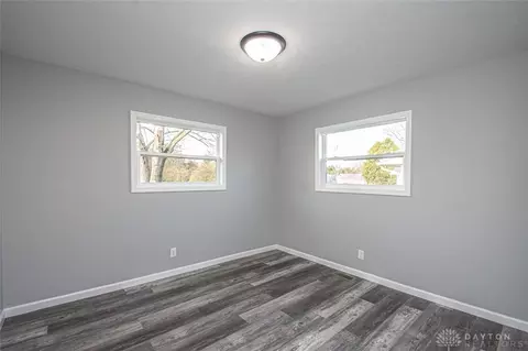 311 E South St, Gratis, OH 45330 photo 14