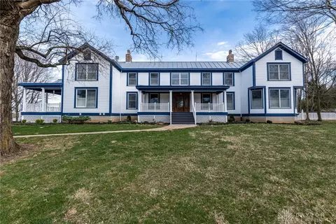 2696 Wilmington Rd, Lebanon, OH 45036