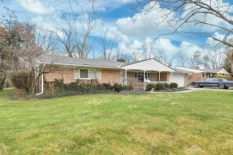 4725 Rean Meadow Dr, Dayton, OH 45440