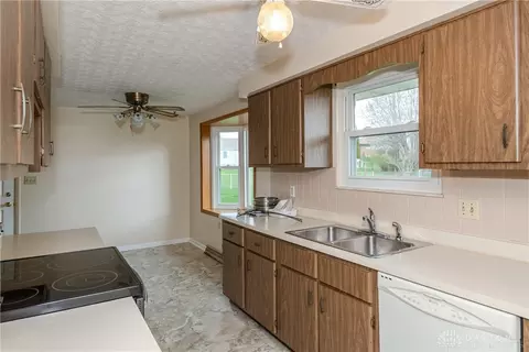 4256 Tritle Trl, Springfield, OH 45503 photo 9