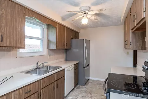 4256 Tritle Trl, Springfield, OH 45503 photo 12