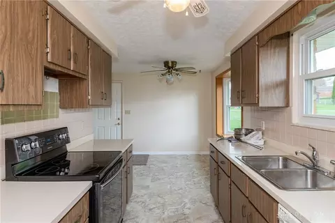 4256 Tritle Trl, Springfield, OH 45503 photo 10