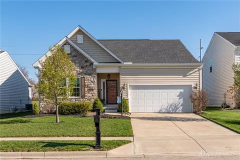 1151 Driftwood Dr, Fairborn, OH 45324