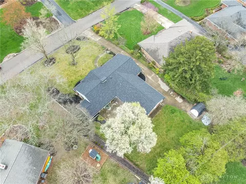 919 Laurelwood Rd, Kettering, OH 45419 photo 33