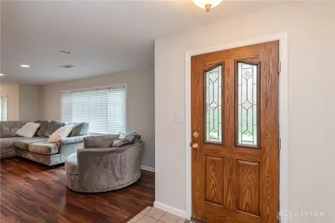 919 Laurelwood Rd, Kettering, OH 45419 photo 4