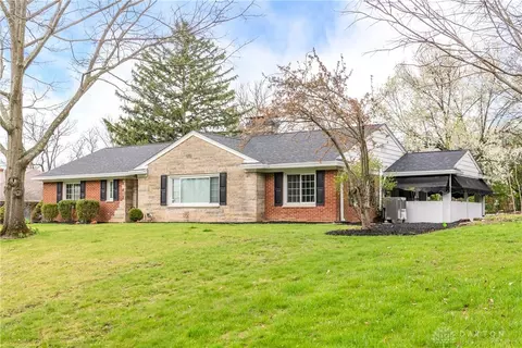919 Laurelwood Rd, Kettering, OH 45419