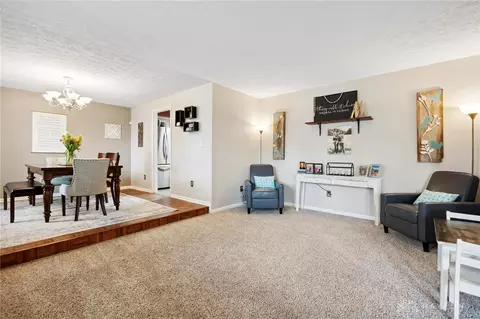 7284 Tamarind Trl, Dayton, OH 45459 photo 9