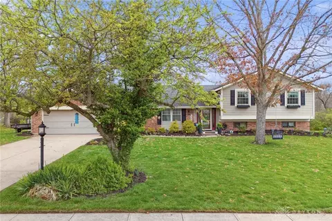 7284 Tamarind Trl, Dayton, OH 45459 photo 2
