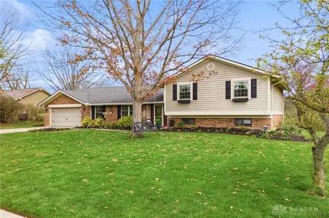 7284 Tamarind Trl, Dayton, OH 45459 photo 3
