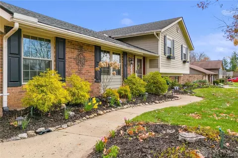 7284 Tamarind Trl, Dayton, OH 45459 photo 4