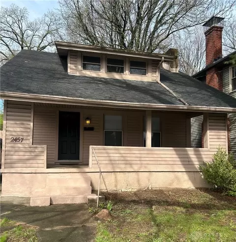 2457 S Dixie Dr, Kettering, OH 45409