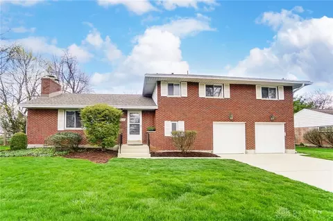 4540 Wing View Ln, Kettering, OH 45429 photo 3