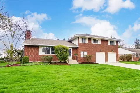 4540 Wing View Ln, Kettering, OH 45429 photo 2