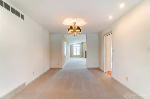 4540 Wing View Ln, Kettering, OH 45429 photo 11