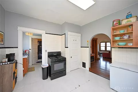 6144 Cedar Ave, Cincinnati, OH 45216 photo 12