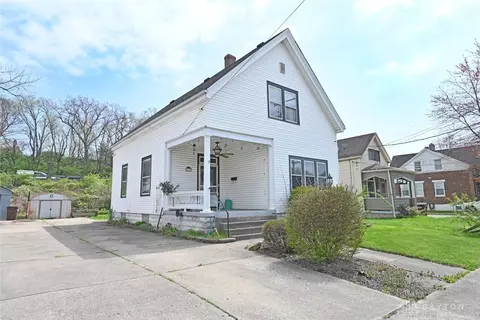 6144 Cedar Ave, Cincinnati, OH 45216 photo 2