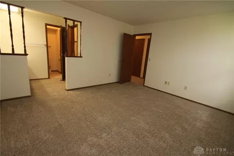 784 Pine Needles Dr, Centerville, OH 45458 photo 16