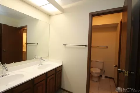784 Pine Needles Dr, Centerville, OH 45458 photo 7