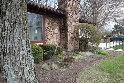 784 Pine Needles Dr, Centerville, OH 45458 photo 32