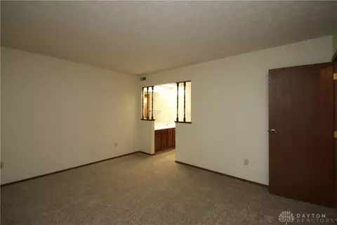 784 Pine Needles Dr, Centerville, OH 45458 photo 17