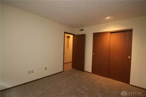 784 Pine Needles Dr, Centerville, OH 45458 photo 21