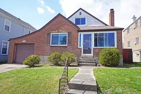 7805 Perry St, Cincinnati, OH 45231