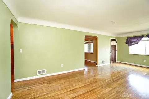 7805 Perry St, Cincinnati, OH 45231 photo 8