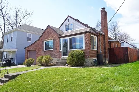 7805 Perry St, Cincinnati, OH 45231 photo 2