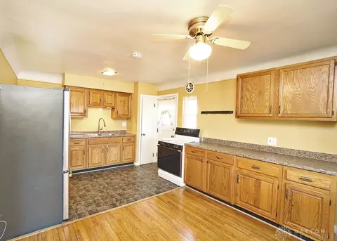 7805 Perry St, Cincinnati, OH 45231 photo 10