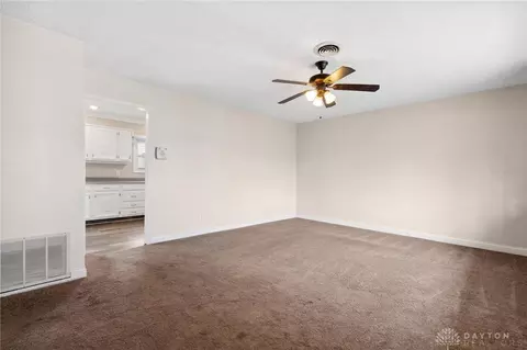 2564 Talisman Dr, Kettering, OH 45420 photo 3