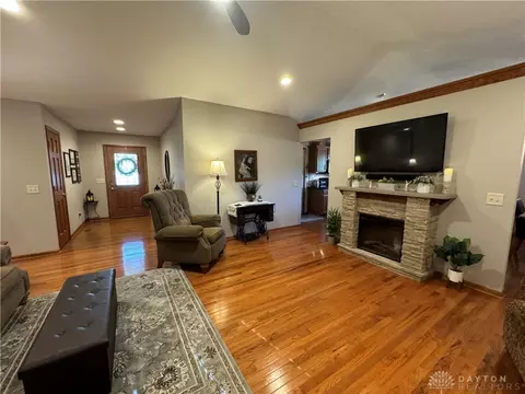 7488 Dian Dr, Franklin, OH 45005 photo 17