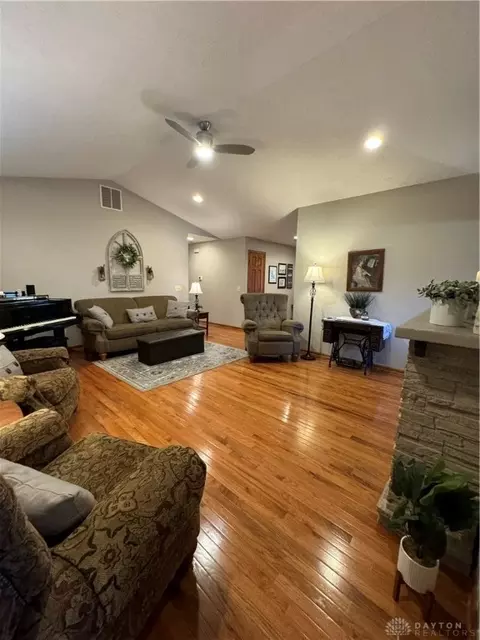 7488 Dian Dr, Franklin, OH 45005 photo 13