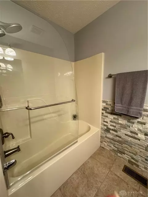 7488 Dian Dr, Franklin, OH 45005 photo 44
