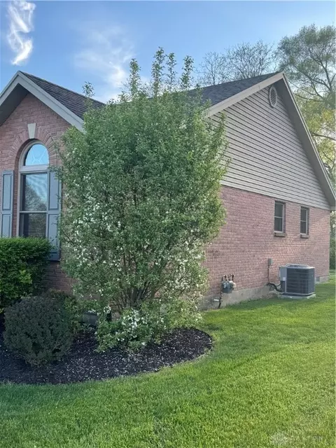7488 Dian Dr, Franklin, OH 45005 photo 4