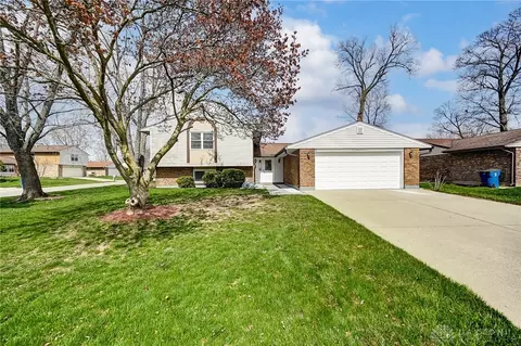 5917 Charlesgate Rd, Dayton, OH 45424