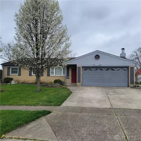 7153 Chatlake Dr, Huber Heights, OH 45424