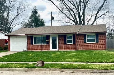 2831 Wyoming Dr, Xenia, OH 45385
