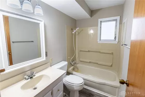 3749 Braddock St, Kettering, OH 45420 photo 16