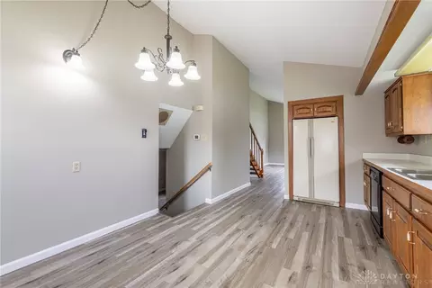 3749 Braddock St, Kettering, OH 45420 photo 9