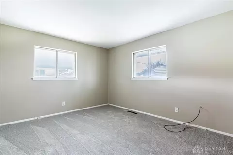 3749 Braddock St, Kettering, OH 45420 photo 10