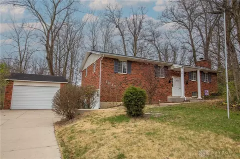 1035 Kenbrook Dr, Vandalia, OH 45377