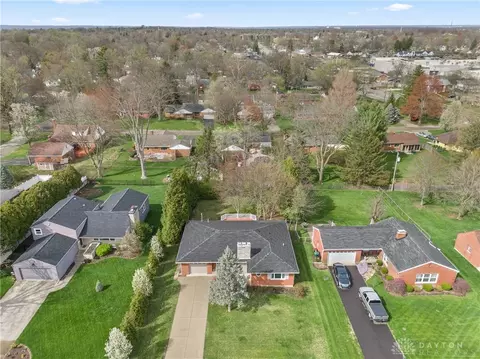 21 Marchester Dr, Kettering, OH 45429 photo 3