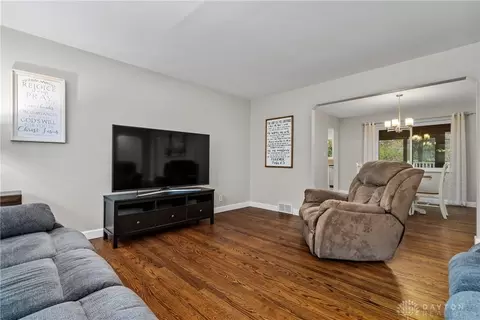21 Marchester Dr, Kettering, OH 45429 photo 10