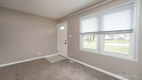 1007 Garnoa Dr, Cincinnati, OH 45231 photo 2
