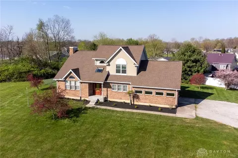 197 Battle Dr, Eaton, OH 45320